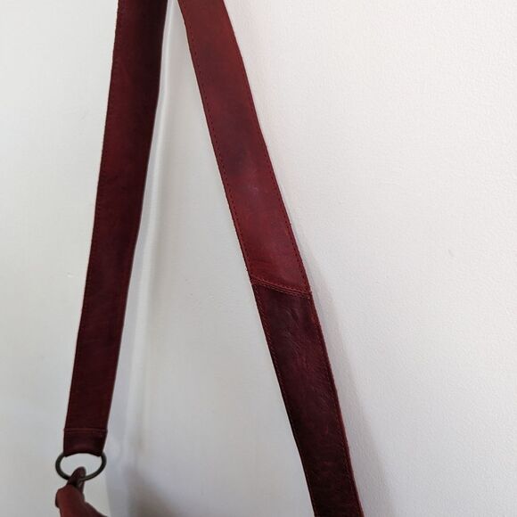 Lisa Leonard your heart in mine boho red leather crossbody bag {deep ruby} - Picture 4 of 9